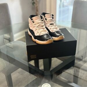 Jordan 11s Size 8
